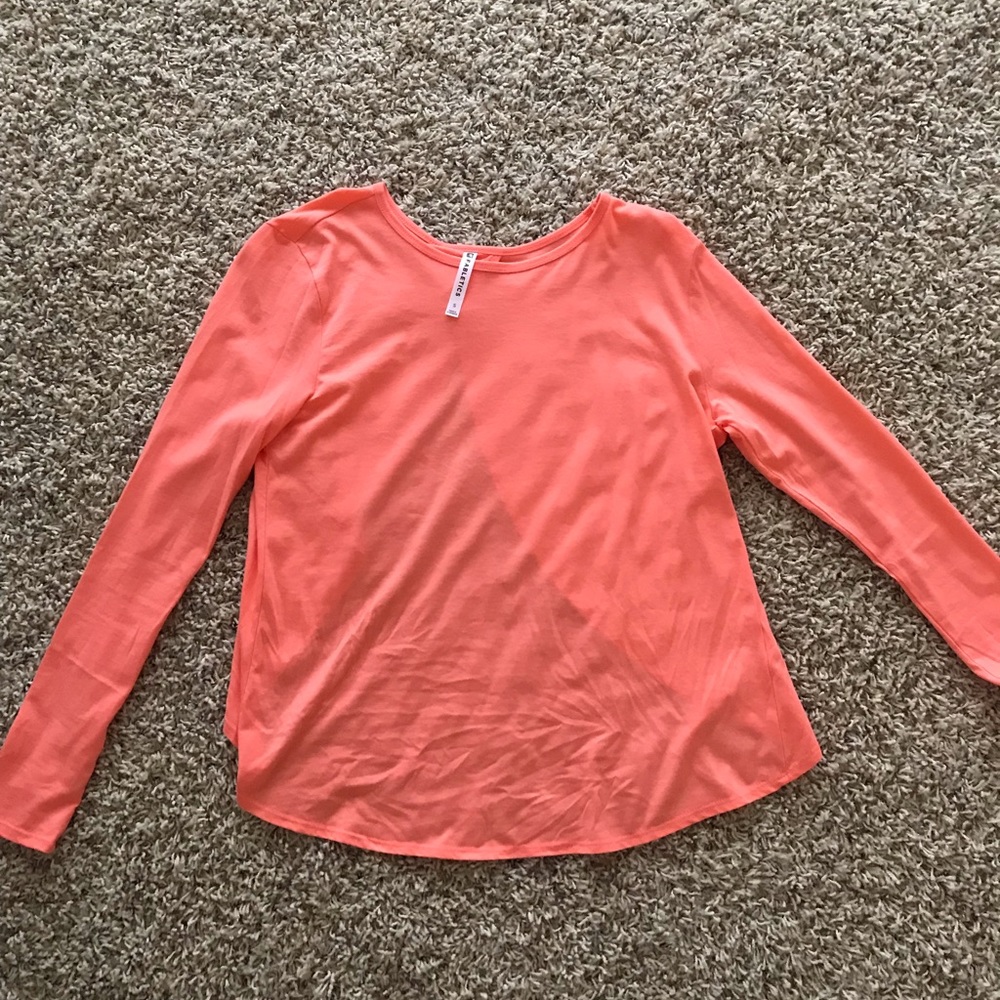 Fabletics top
